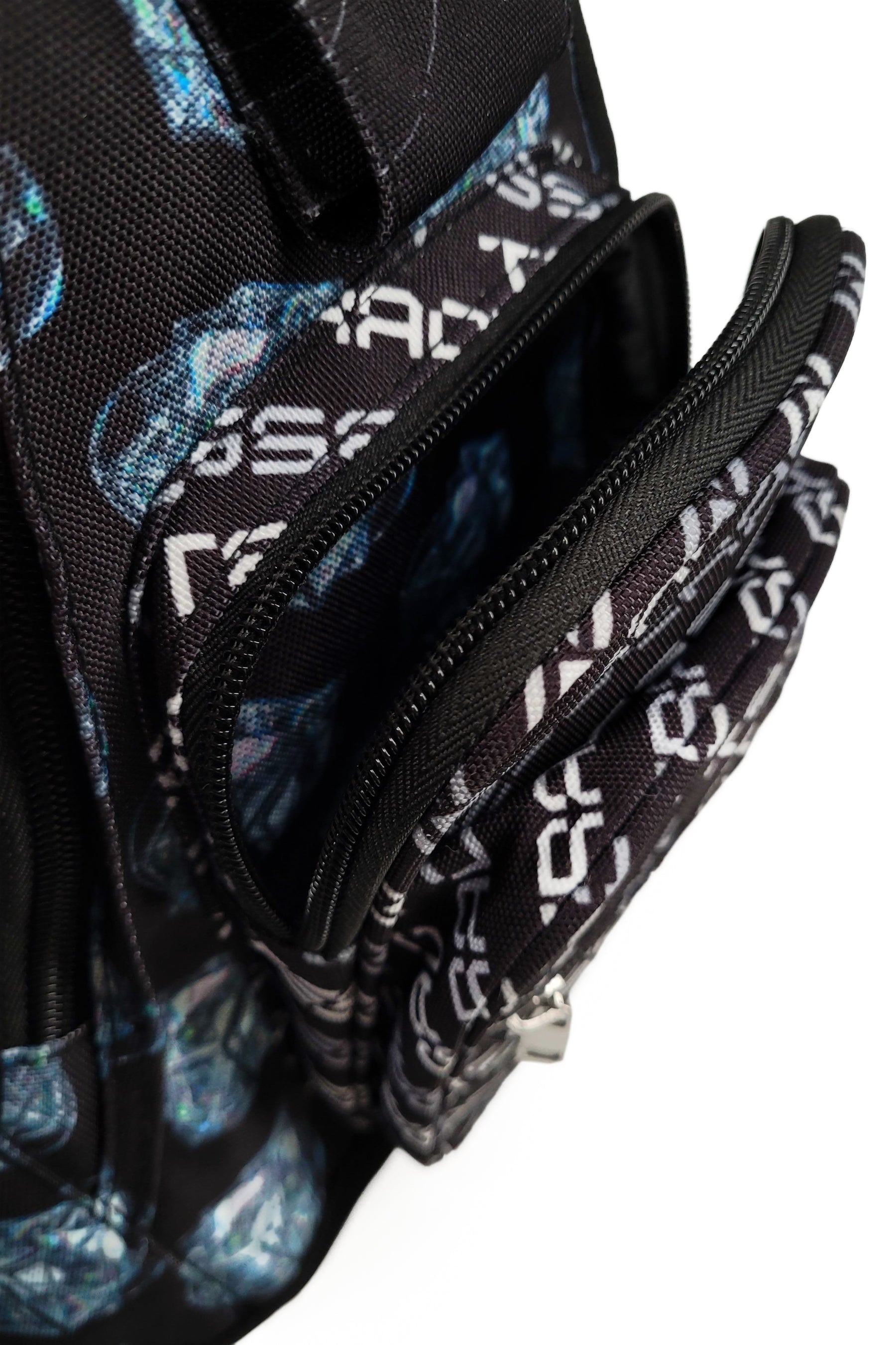 TESSERACT SHOULDER BAG + TESSERACT BUCKET HAT BUNDLE
